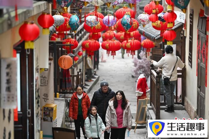 百年黃葛古道張燈結彩年味濃(圖4) 百年黃葛古道張燈結彩年味濃(圖4)
