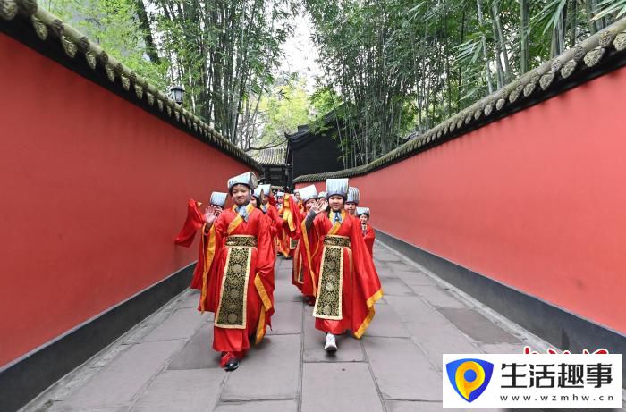 成都大廟會“國學小喜神”出爐