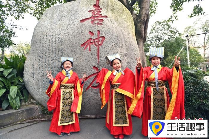 成都大廟會“國學小喜神”出爐(圖3) 成都大廟會“國學小喜神”出爐(圖3)