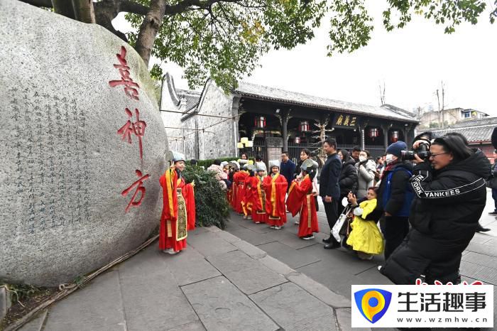 成都大廟會“國學小喜神”出爐(圖4) 成都大廟會“國學小喜神”出爐(圖4)