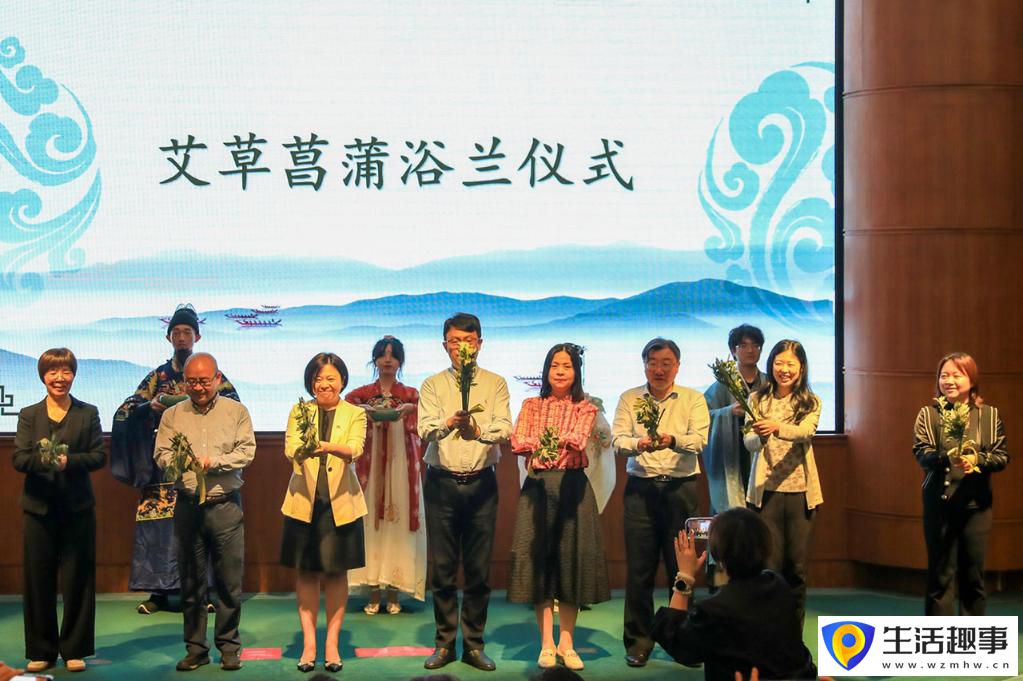 大學(xué)校園里體驗(yàn)端午傳統(tǒng)文化